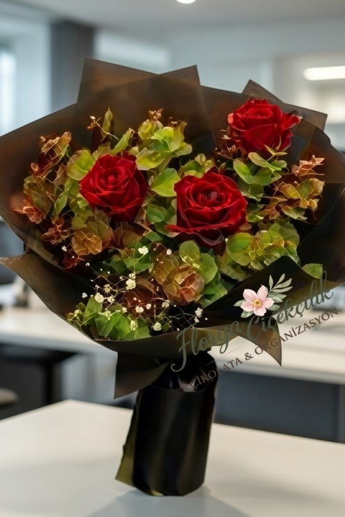 3 Kırmızı Gül Buketi – Aşkın en sade ve güçlü ifadesi