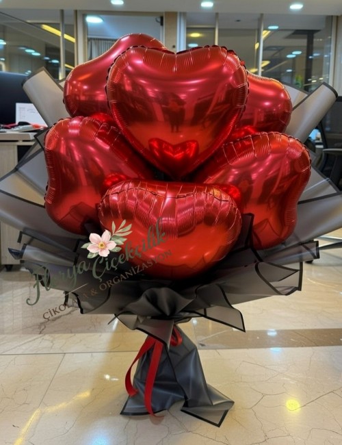 Kalp Balon Buketi – Romantik Sürpriz Balonları