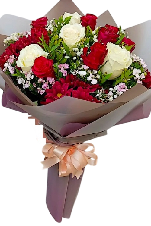 Bukette Kırmızı Beyaz Güller